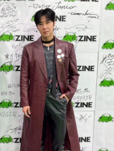 ユンホは「しっかり年取っているんですけどね」とニヤリ。｜M:ZINEインタビュー