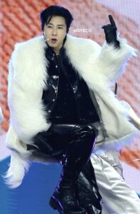 SBS歌謡大典もチェンジストリートもミューバンもユノソロです✨️ファイティン!!