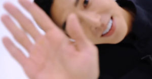 ユノの手相をチェック♡