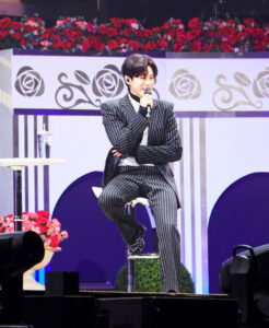 ユンホ先輩、チョンロ君にメッセージ。