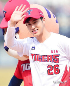 光州男児ユノ・ユンホ