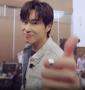 UKNOW:あなたのショーがあなた自身のハイライト・シーンとして輝くことができるというメッセージを伝えたかったのです。