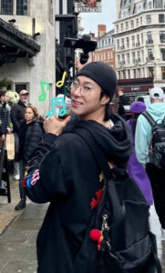 ロンドンのユノとマカオのユノと〜♫