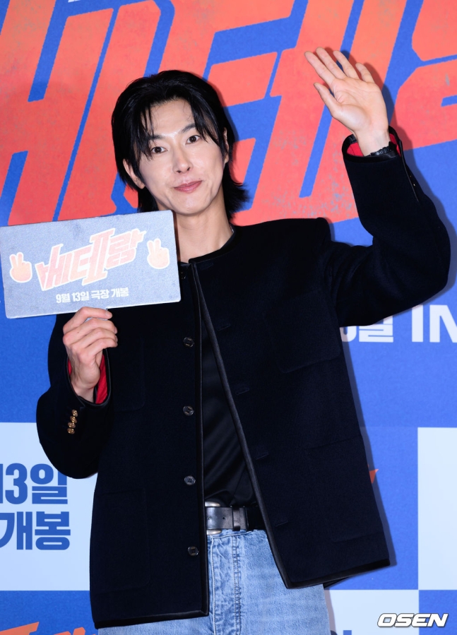 ユノ・ユンホ映画試写会「ベテラン2」