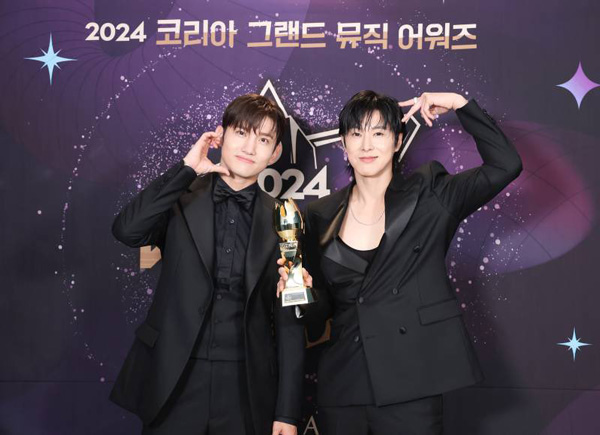 東方神起2024 KGMA