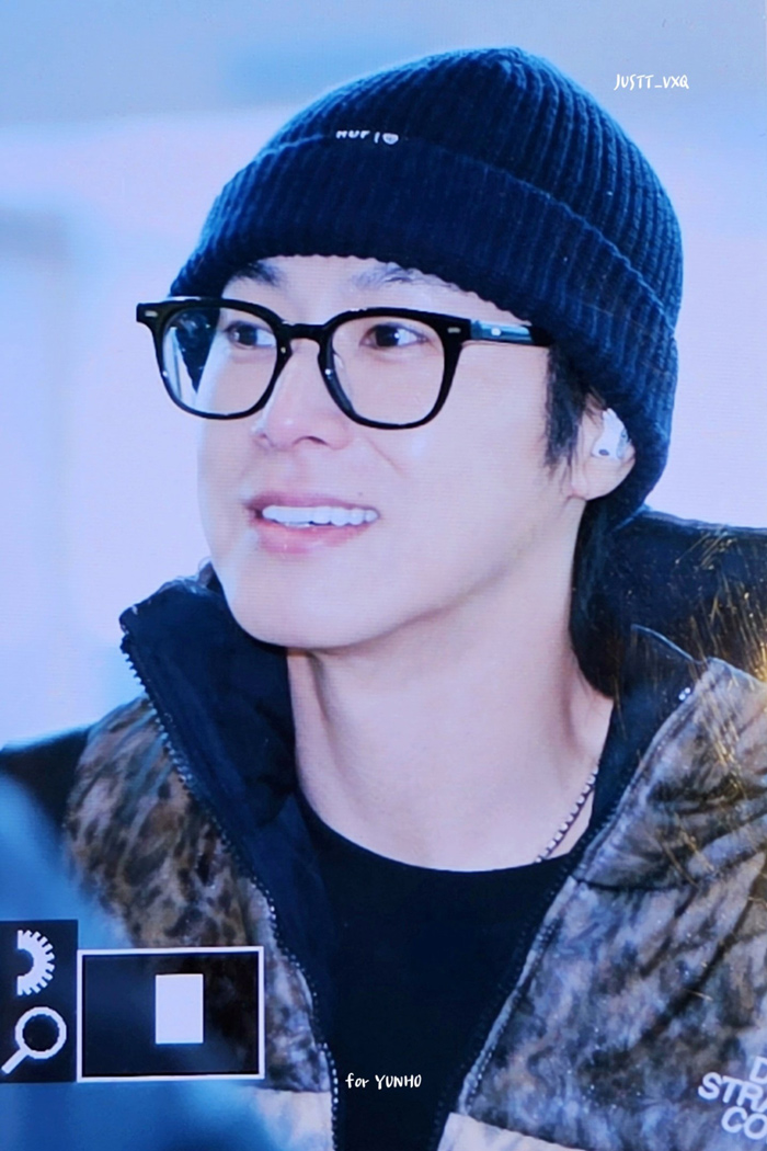 ユノ・ユンホ241213インチョン空港