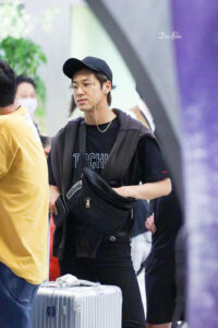 明日はお休みなのよね。