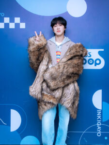 今日は人気歌謡とサイン会✨️｜10/18 ウマチュン（ショー！音楽中心）