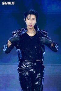 帰国とミューバン「ホワイトライオンとブラックパンサー」の追加です、ユノカッコよすぎ😭